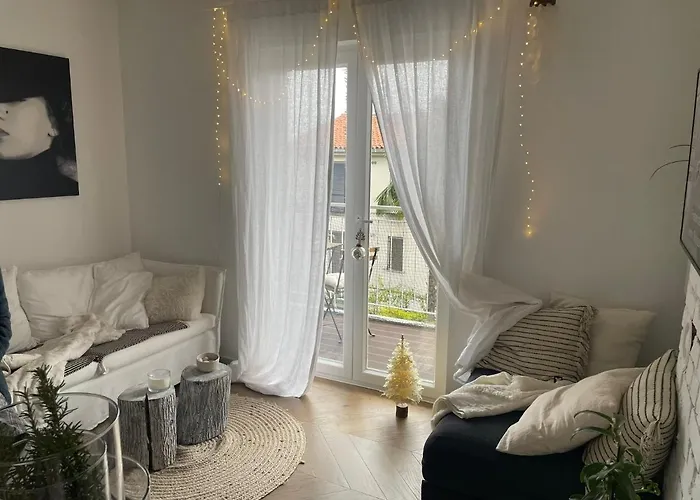 Mypalmassuite With Free Parking In アパート